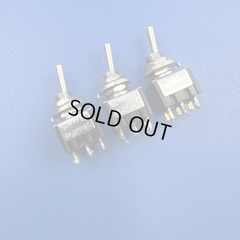 画像1: トグルスイッチONON２回路★NORIが使用済み中古3個動作問題なし (1)