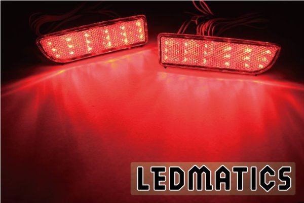 デリカ D5 LEDリフレクター